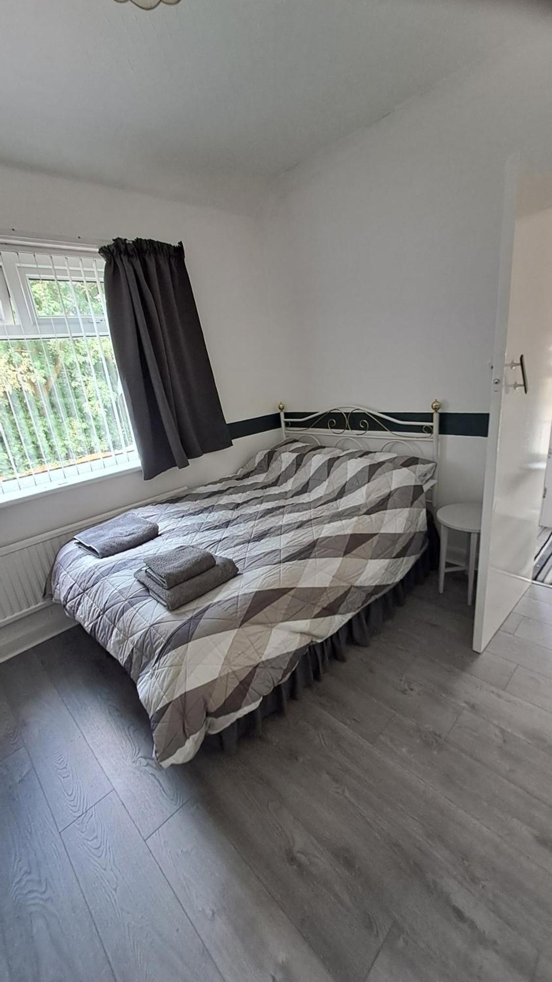 Dalton House - Three Bedroom Property Stretford Free Parking Near The Trafford Centre Манчестер Екстер'єр фото